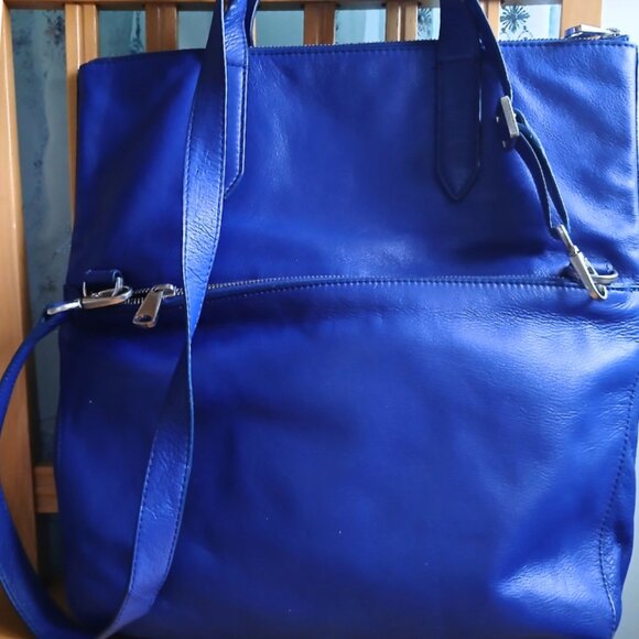 Fossil Riley Blue Large Crossbody Fold Over Tote Bag Purse Versatile Spacious - Picture 9 of 9